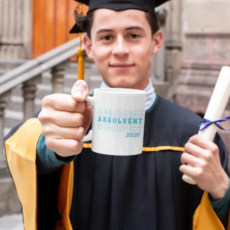 cană personalizată absolvent 2026 – nume și tocă