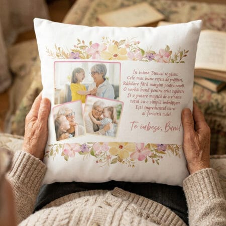 pernă personalizată În inima bunicii se găsesc – colaj 3 poze și mesaj
