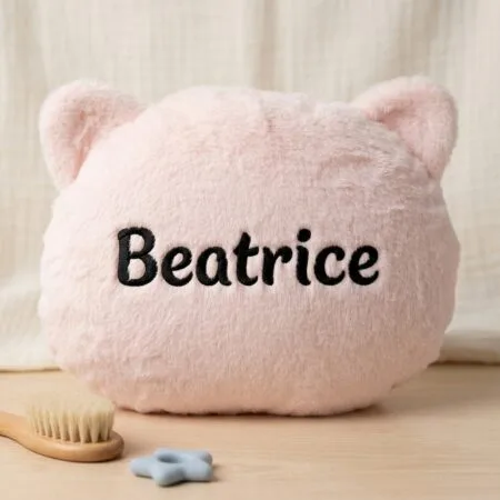 pernă personalizată formă pisicuță "puf de somn" pluș roz & nume brodat