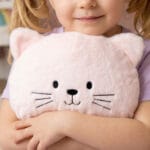 pernă personalizată formă pisicuță "puf de somn" pluș roz & nume brodat pernă personalizată formă pisicuță "puf de somn" pluș roz & nume brodat