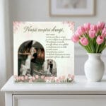 placă foto sticlă pătrată nașii noștri dragi – design lalele roz și mesaj de suflet