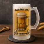 halbă de bere din sticlă mată personalizată cu nume — design vintage