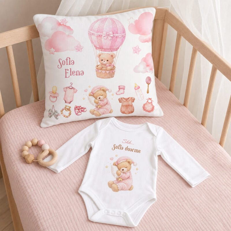 set cadou bebe personalizat cu nume — pernă și body