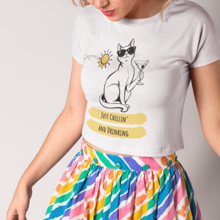 tricou personalizat cu mesaj — pisică relaxată la soare