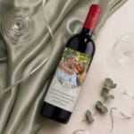 vin personalizat cu poză — aniversarea căsătoriei, design botanic
