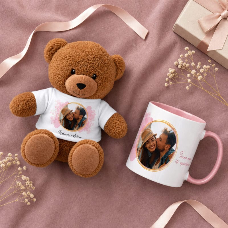 set cadou personalizat cu poză pentru cuplu — cană și ursuleț