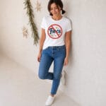 tricou unisex de crăciun cu mesaj sarcastic — fie ca interzis